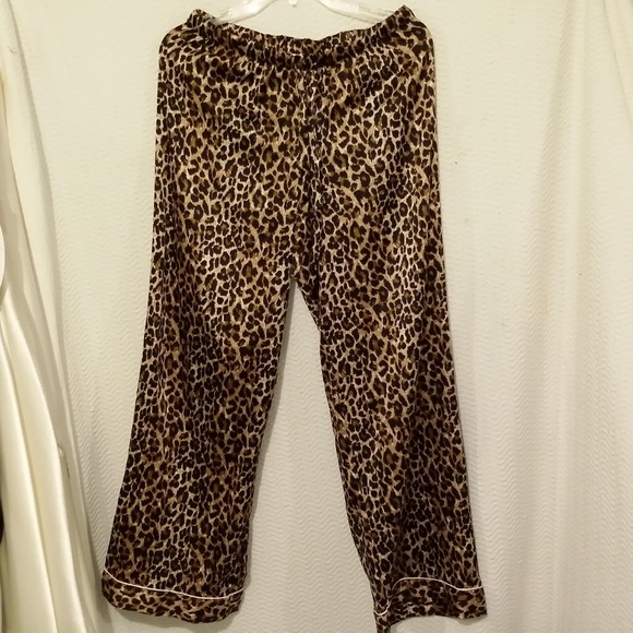 VICTORIA SECRET ANIMAL PRINT POLYESTER Light Weigh - Picture 1 of 8
